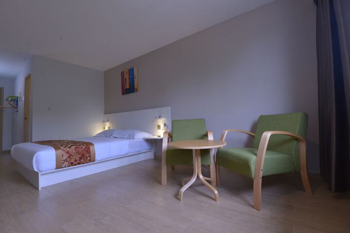 Room 14 of 43
