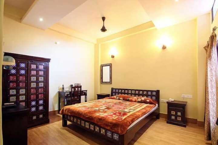 Room 15 of 62