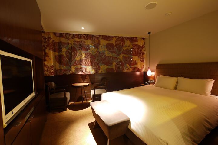Room 15 of 43