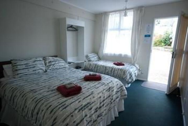 Room 5 of 31