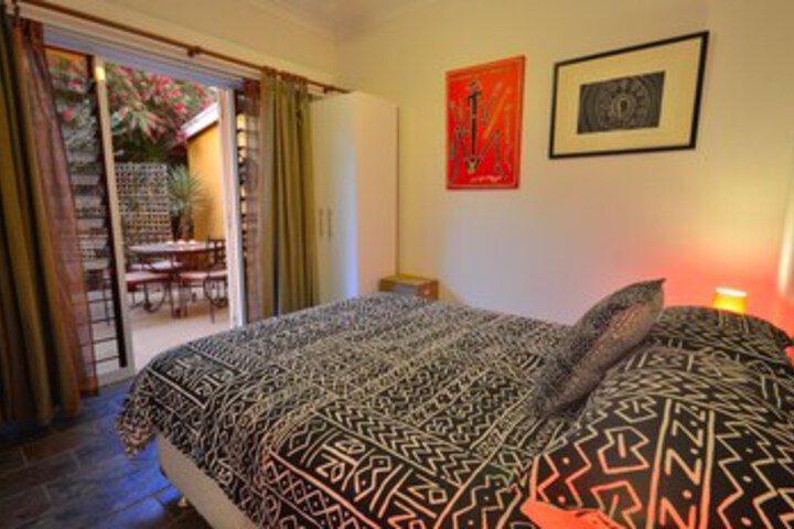 Room 4 of 87