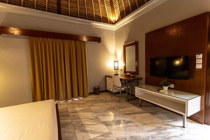 Room 26 of 112