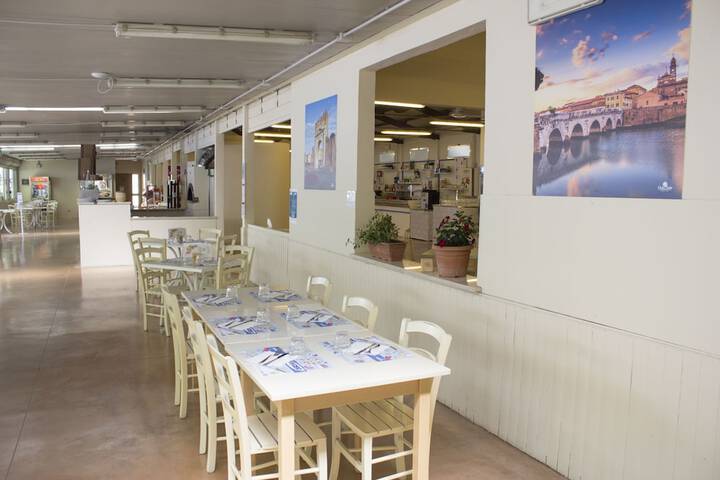 Dining 57 of 75