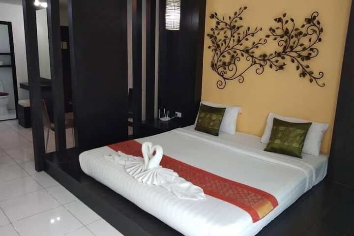 Room 21 of 53