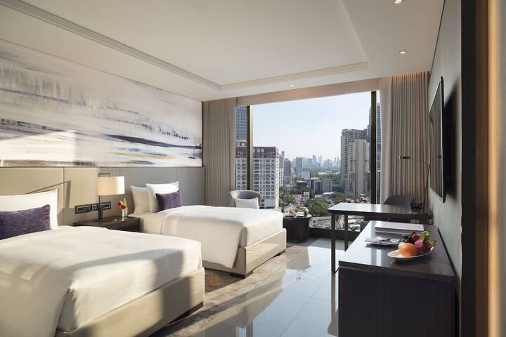 Room 16 of 110