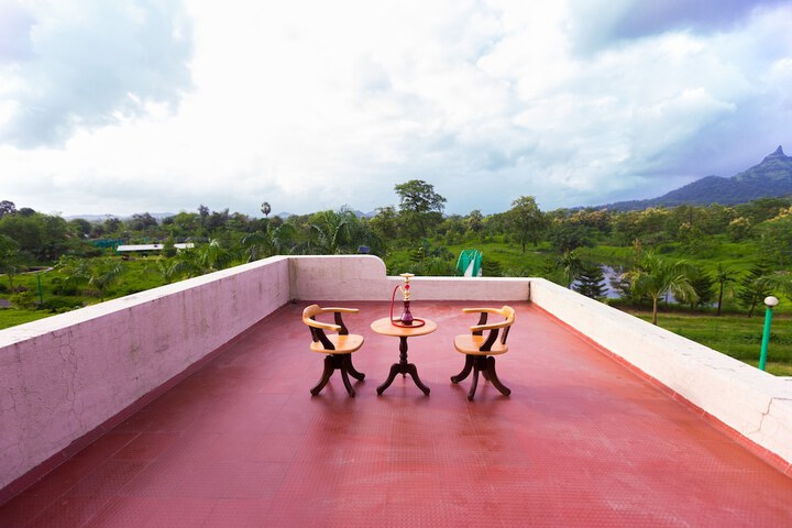 Terrace/Patio 49 of 102