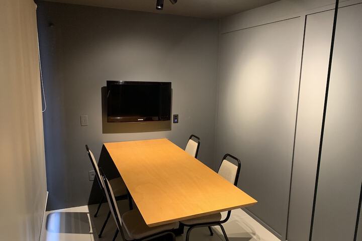 Room 21 of 128