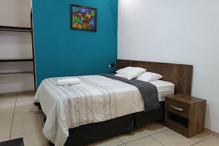 Room 4 of 11