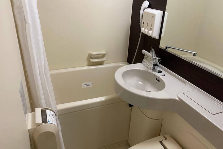 Room 15 of 35