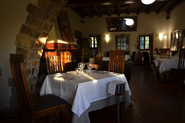 Dining 42 of 72