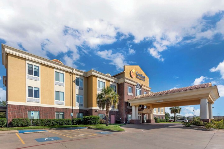Hotel Entry