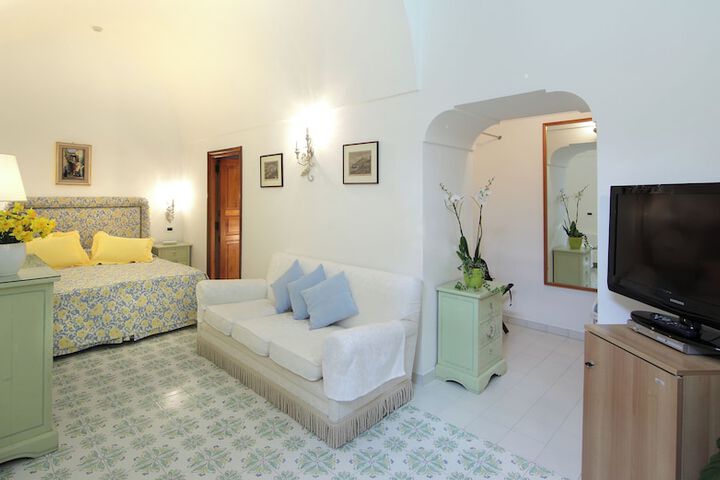 Room 14 of 59