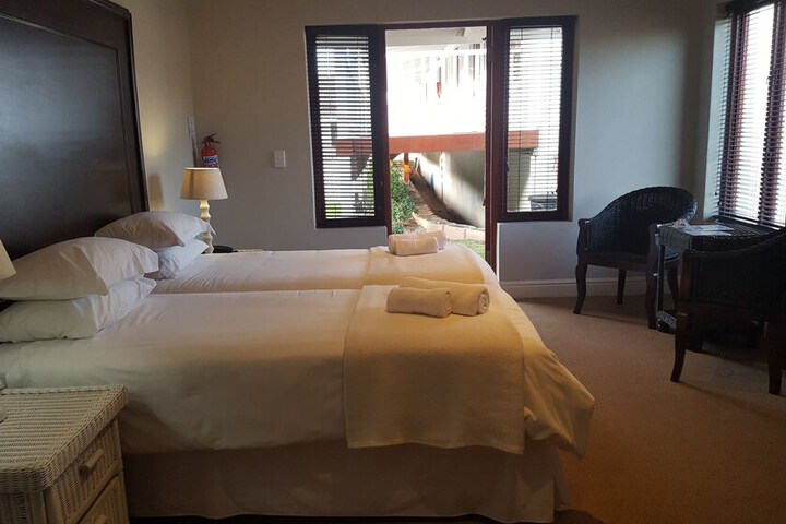 Room 3 of 23