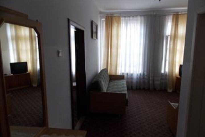 Room 36 of 45