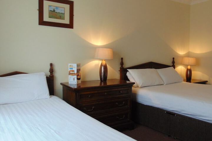 Room 8 of 22