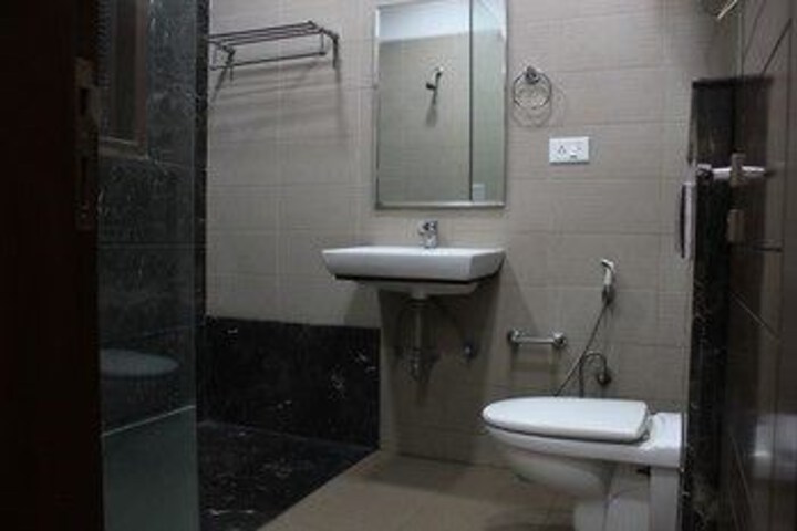 Room 2 of 23