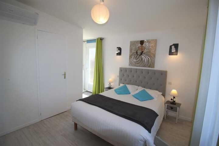 Room 45 of 164
