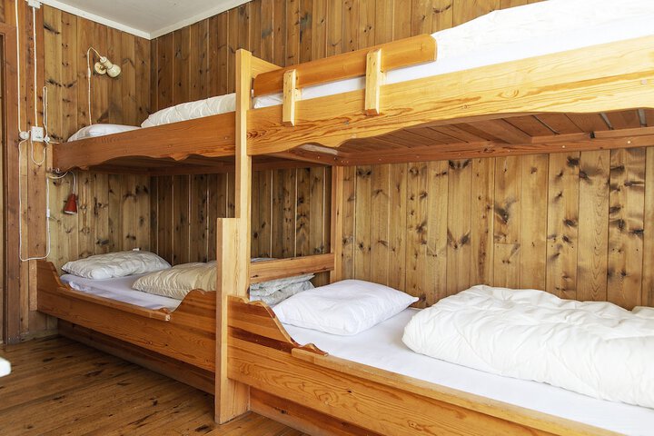 Room 9 of 31