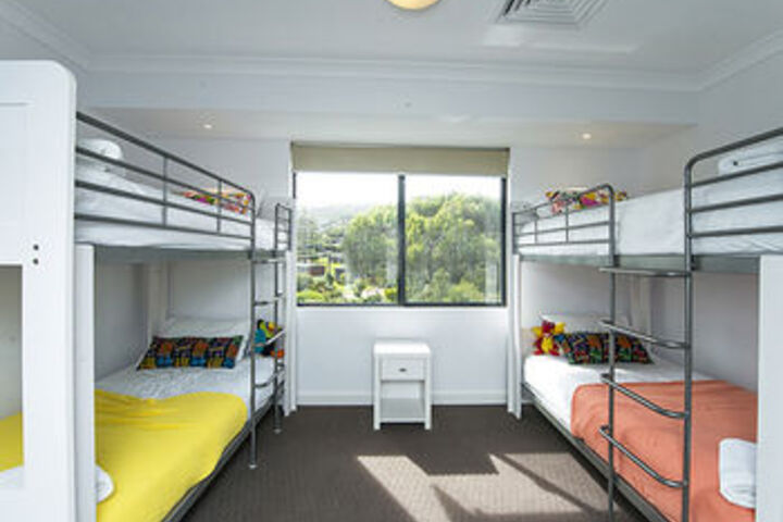 Room 12 of 36