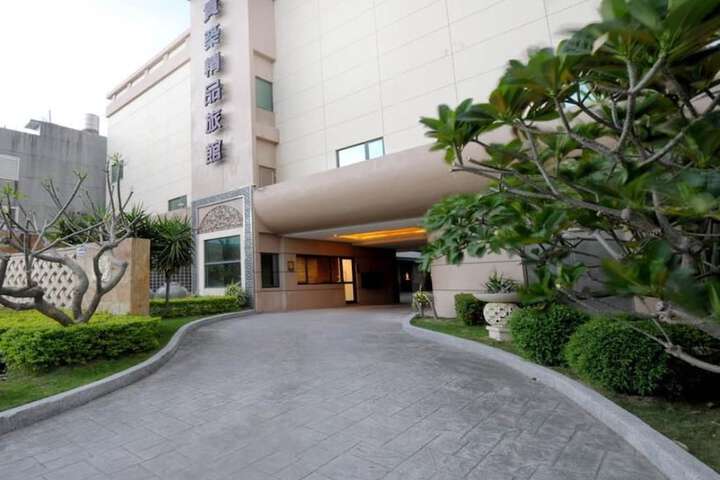 Hotel 17 of 21