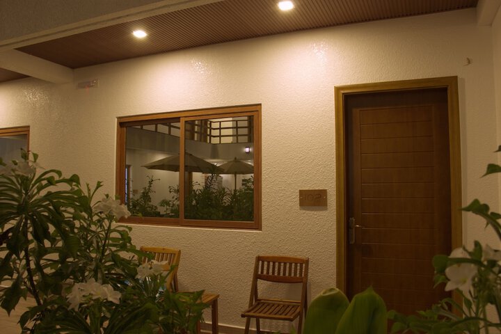 Room 16 of 50