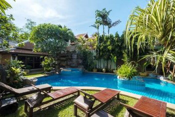Pool 18 of 25