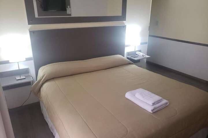 Room 12 of 36