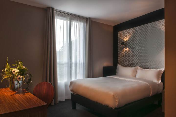 Room 8 of 44