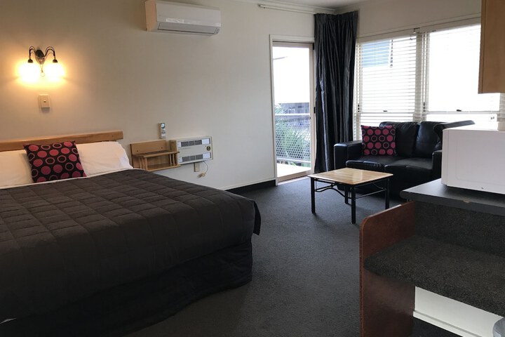 Room 19 of 36
