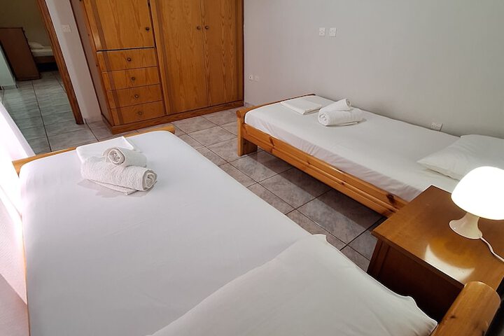 Room 55 of 192