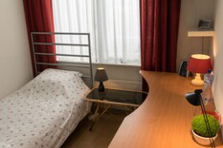 Room 13 of 23