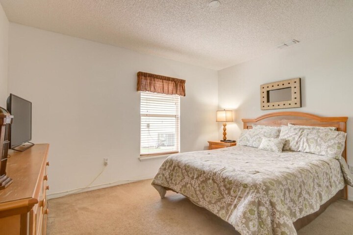 Room 3 of 21