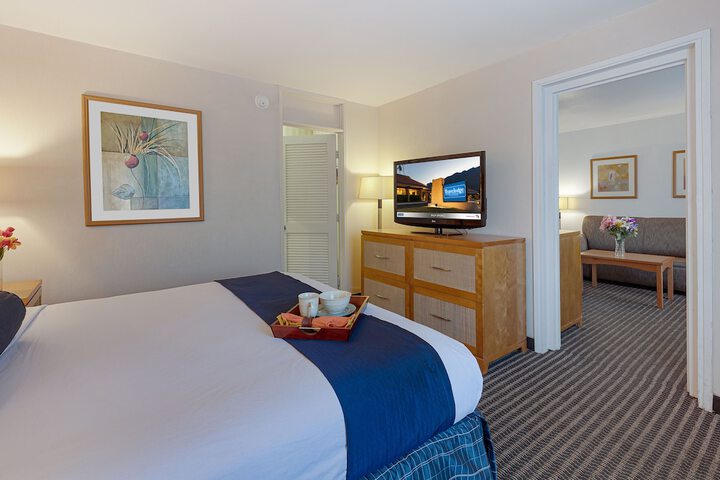 1 King Bed (7 of 22)