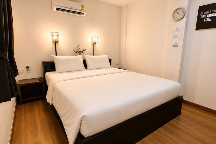 Room 126 of 208