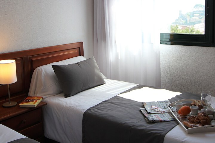 Room 3 of 63