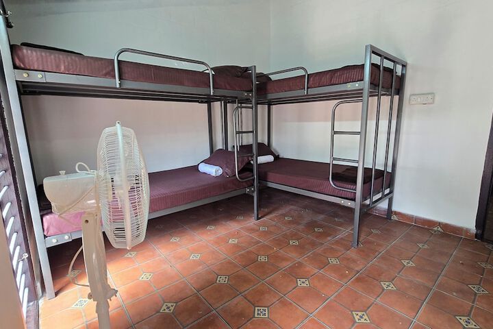 Room 5 of 23