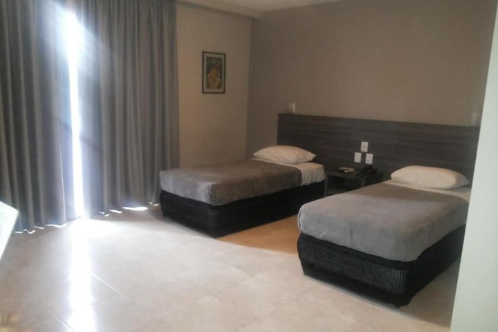 Room 22 of 28
