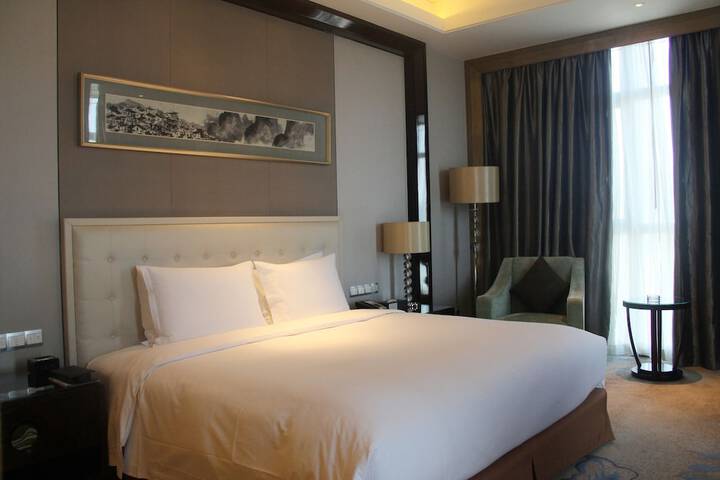 Room 13 of 61