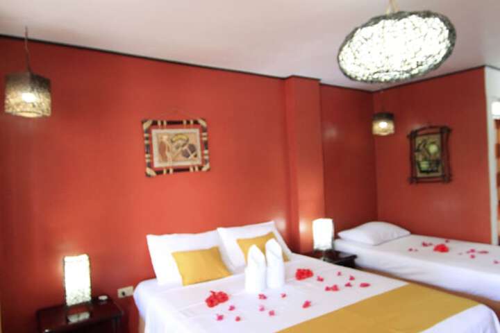 Room 34 of 109