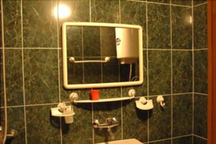 Room 5 of 24