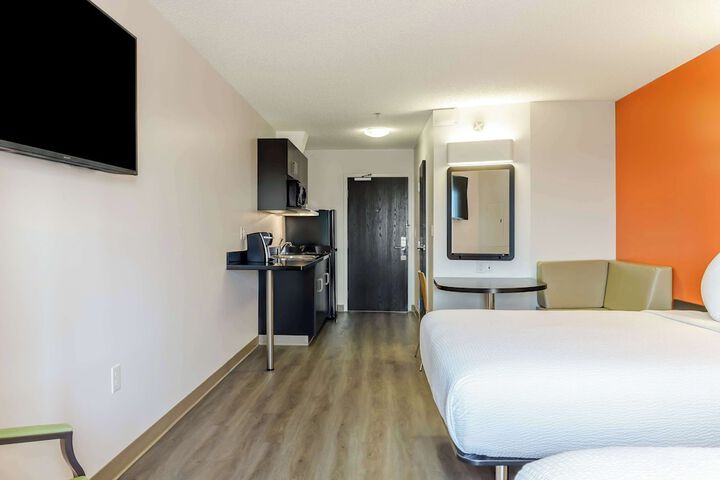 Room 16 of 47