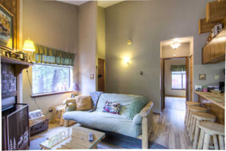 Room 7 of 8