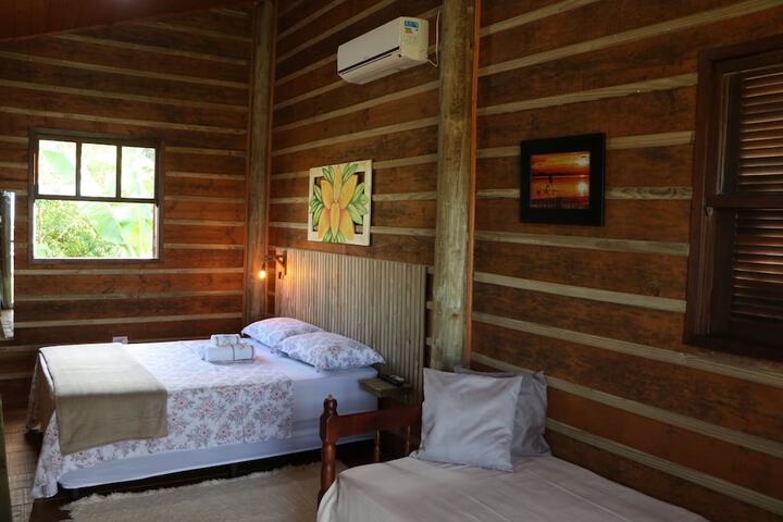 Room 11 of 32