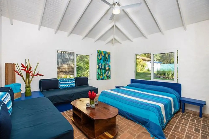 Casa Aqua