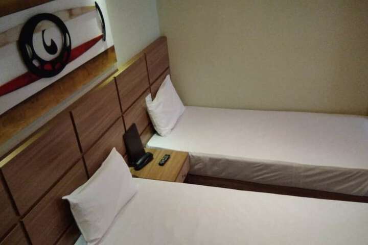 Room 17 of 41