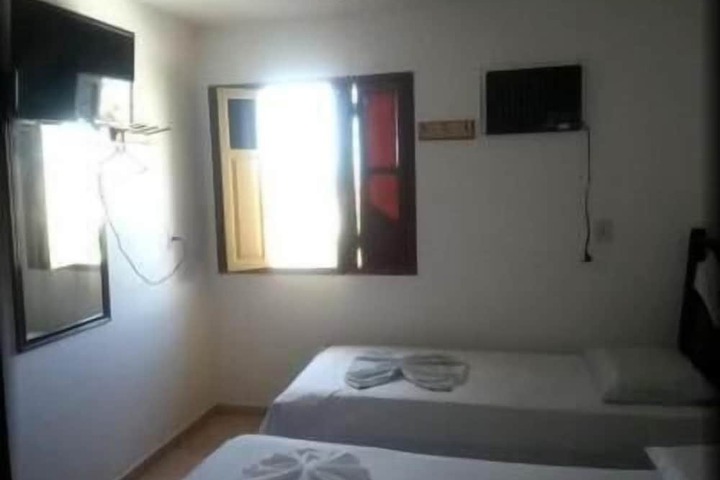 Room 12 of 30