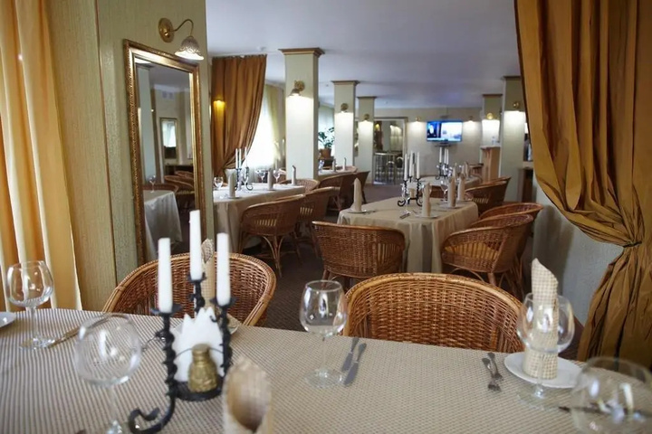 Slavyanskaya Hotel