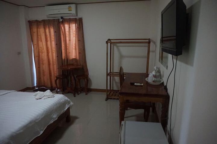 Room 8 of 24