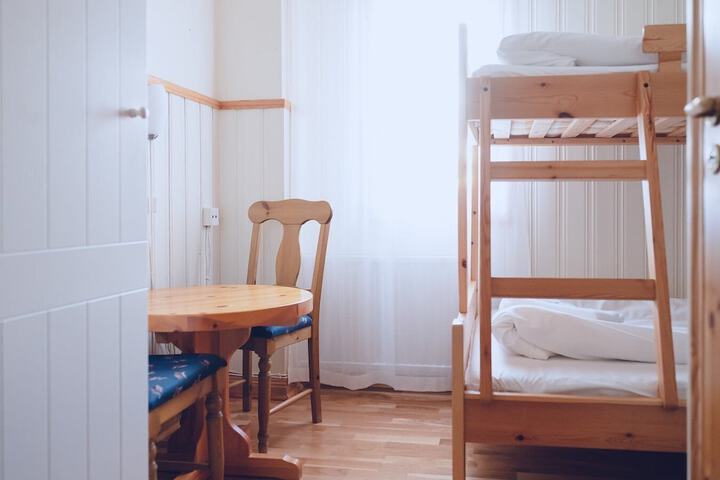 Room 12 of 31