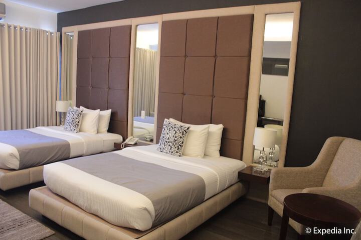 Room 12 of 49